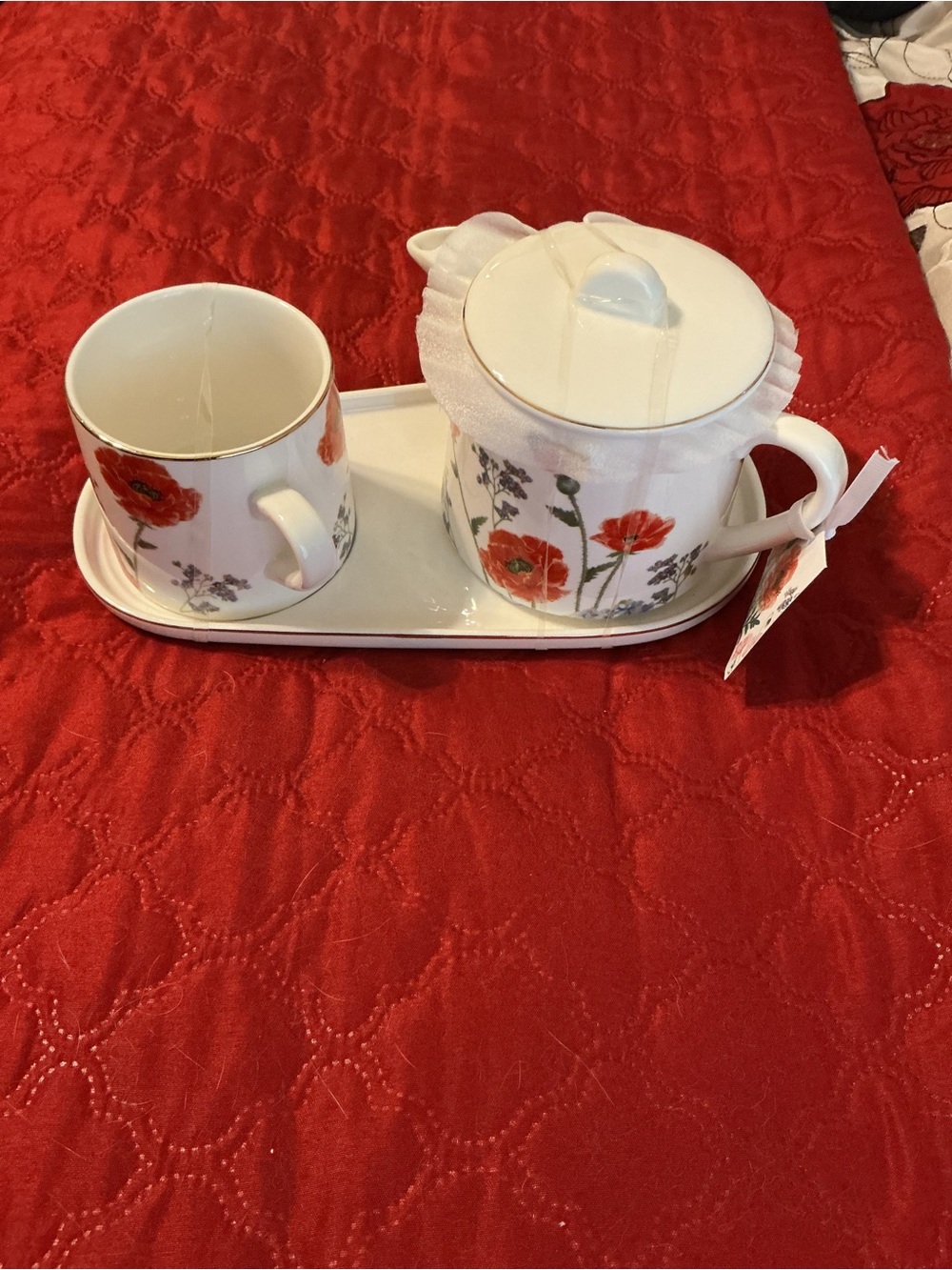 Floral Poppy Porcelain Tea Set - White and Red